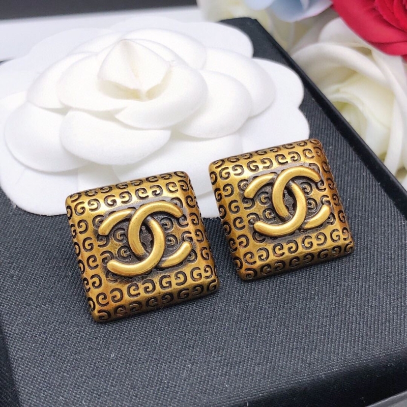 Ch**el earrings
